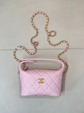 Classic CHANEL Bag: A Stylish and Versatile Choice for Elegance